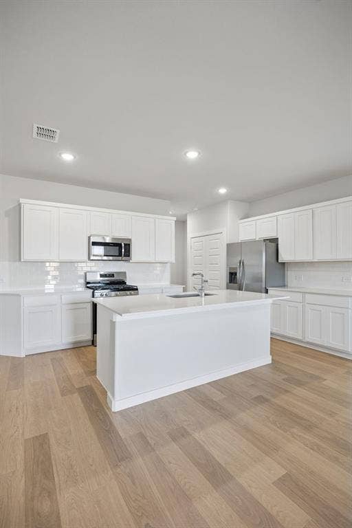 522 Green Gables Drive, Princeton, TX 75071 Kitchen in the Oak II home plan by Trophy Signature Homes – REPRESENTATIVE PHOTO