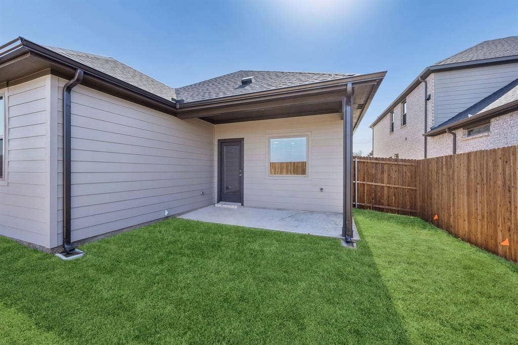 522 Green Gables Drive, Princeton, TX 75071 Covered Patio in the Oak II home plan by Trophy Signature Homes – REPRESENTATIVE PHOTO
