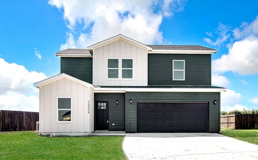 Property photo for 10504 Ruffin Drive, Fort Worth, TX