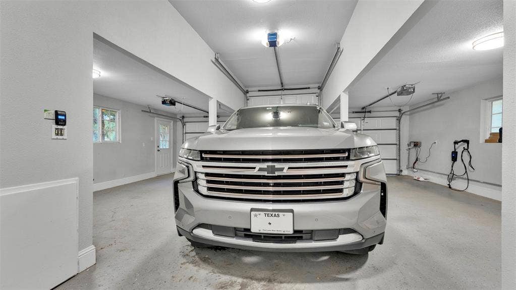 3904 Tally Ho Drive, Irving, TX 75062 4* Car Garage (2 small)