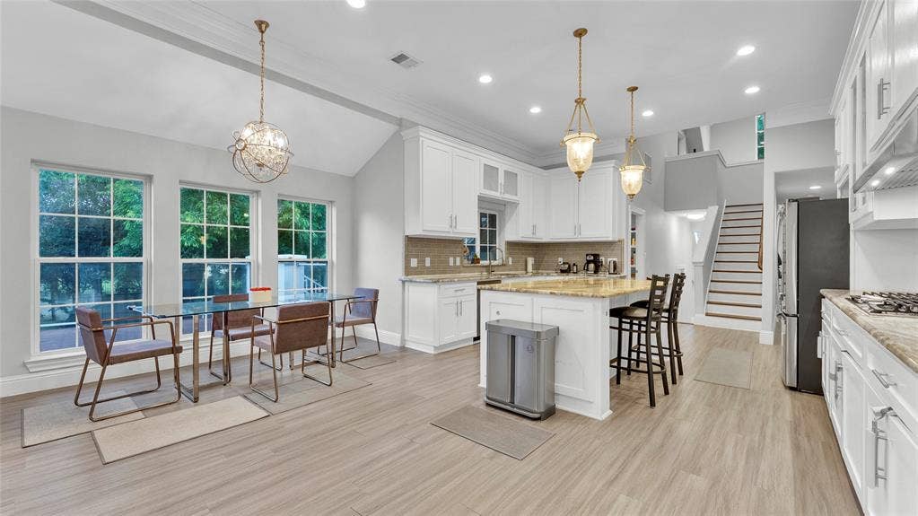 3904 Tally Ho Drive, Irving, TX 75062 Kitchen plus Informal Dining