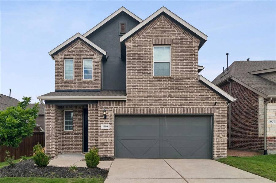 Property photo for 1900 Wrangler Circle, Mesquite, TX