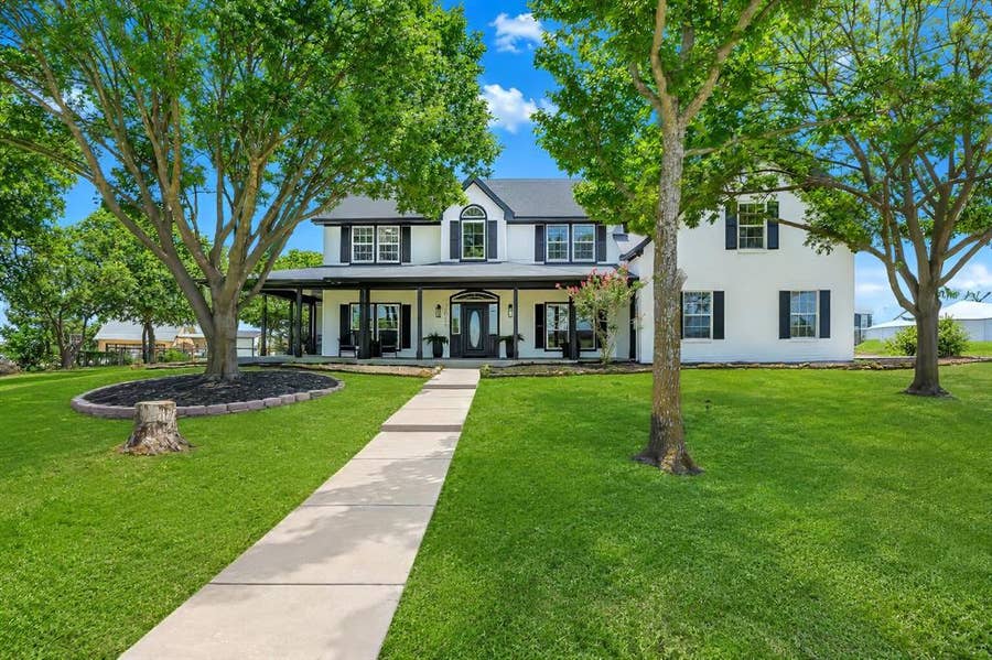 Property photo for 3817 Ganzer Road W, Denton, TX