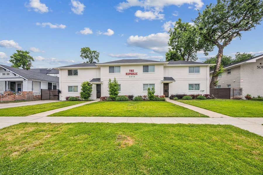 Property photo for 5018 San Jacinto Street, #205, Dallas, TX