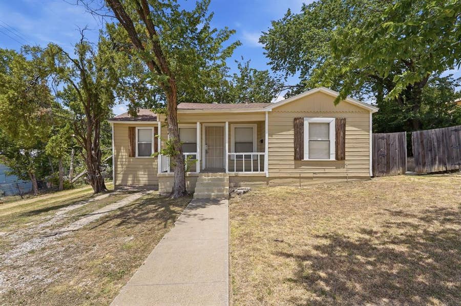 Property photo for 2663 Burton Avenue, Fort Worth, TX