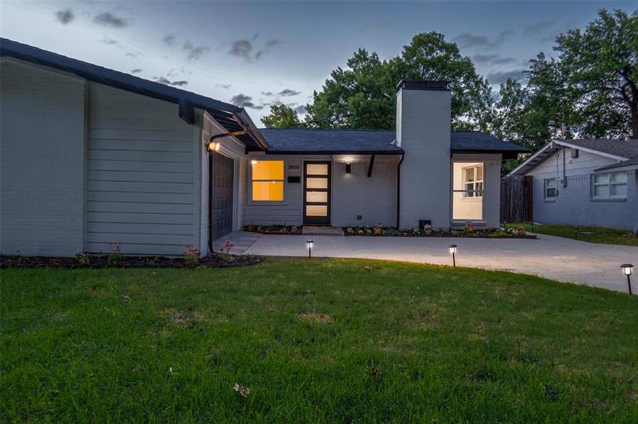 Property photo for 2909 Silverton Drive, Dallas, TX