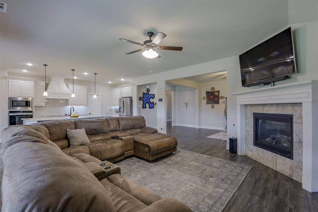 173 Hackney Street, Waxahachie, TX 75165 173 Hackney Street, Waxahachie, TX 75165