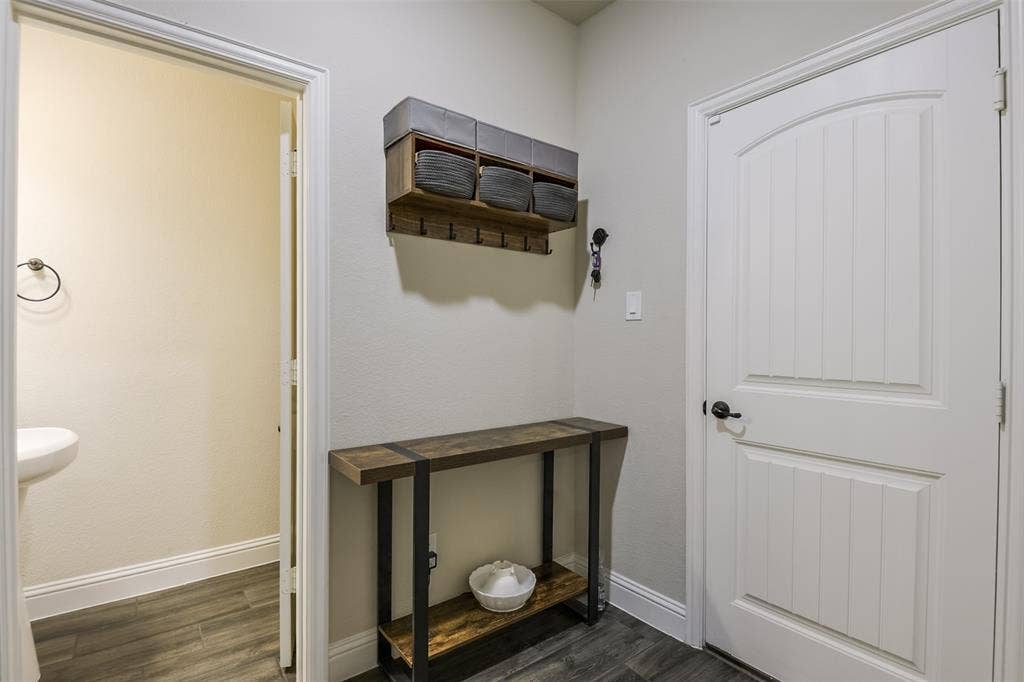 173 Hackney Street, Waxahachie, TX 75165 173 Hackney Street, Waxahachie, TX 75165