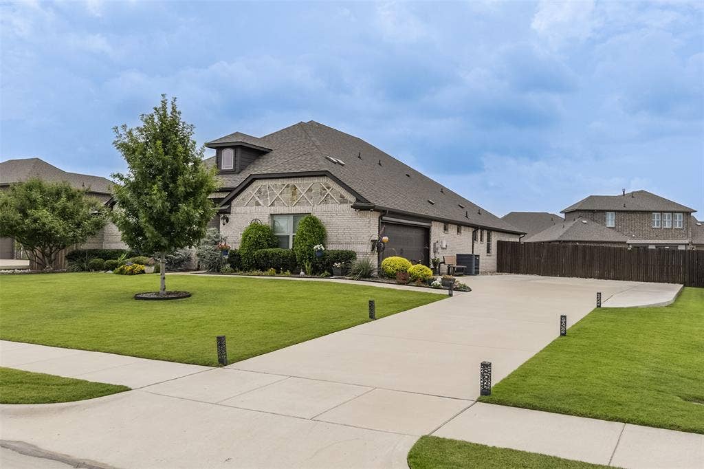 173 Hackney Street, Waxahachie, TX 75165 173 Hackney Street, Waxahachie, TX 75165