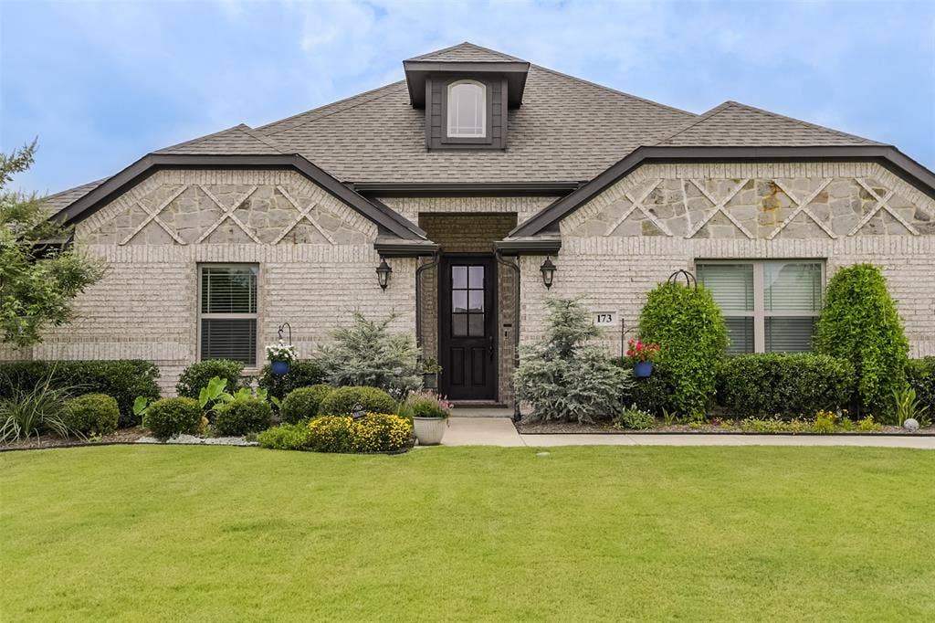 173 Hackney Street, Waxahachie, TX 75165 173 Hackney Street, Waxahachie, TX 75165