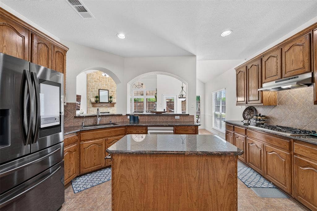 10256 Casetta Drive, Frisco, TX 75035 10256 Casetta Drive, Frisco, TX 75035