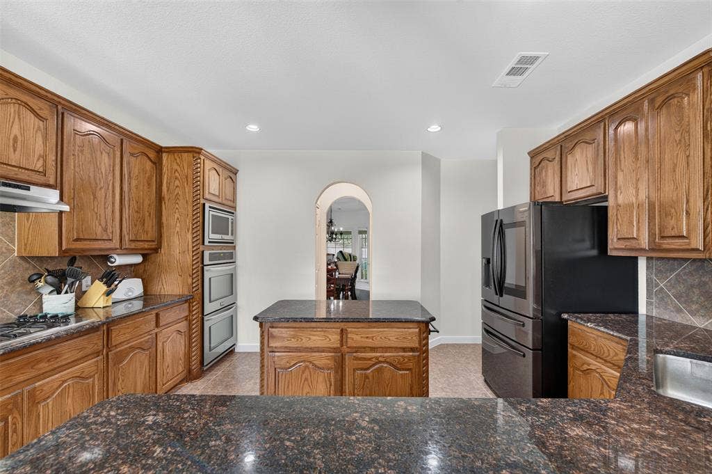 10256 Casetta Drive, Frisco, TX 75035 10256 Casetta Drive, Frisco, TX 75035