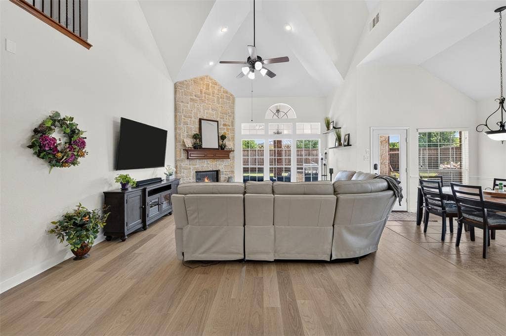 10256 Casetta Drive, Frisco, TX 75035 10256 Casetta Drive, Frisco, TX 75035