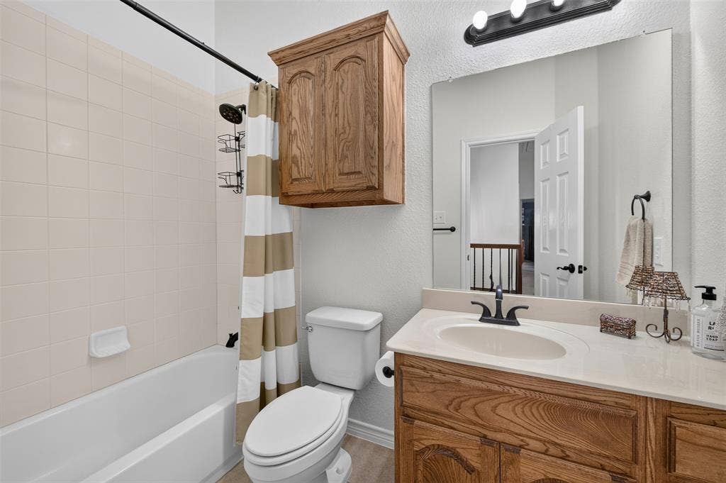 10256 Casetta Drive, Frisco, TX 75035 10256 Casetta Drive, Frisco, TX 75035