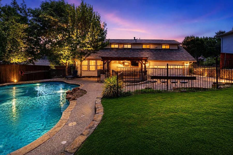 Property photo for 417 San Jose Street, Irving, TX