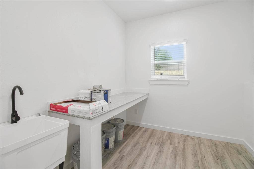 114 Bowie Street, Mabank, TX 75156 114 Bowie Street, Mabank, TX 75156