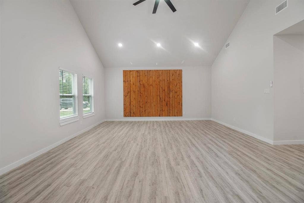 114 Bowie Street, Mabank, TX 75156 114 Bowie Street, Mabank, TX 75156