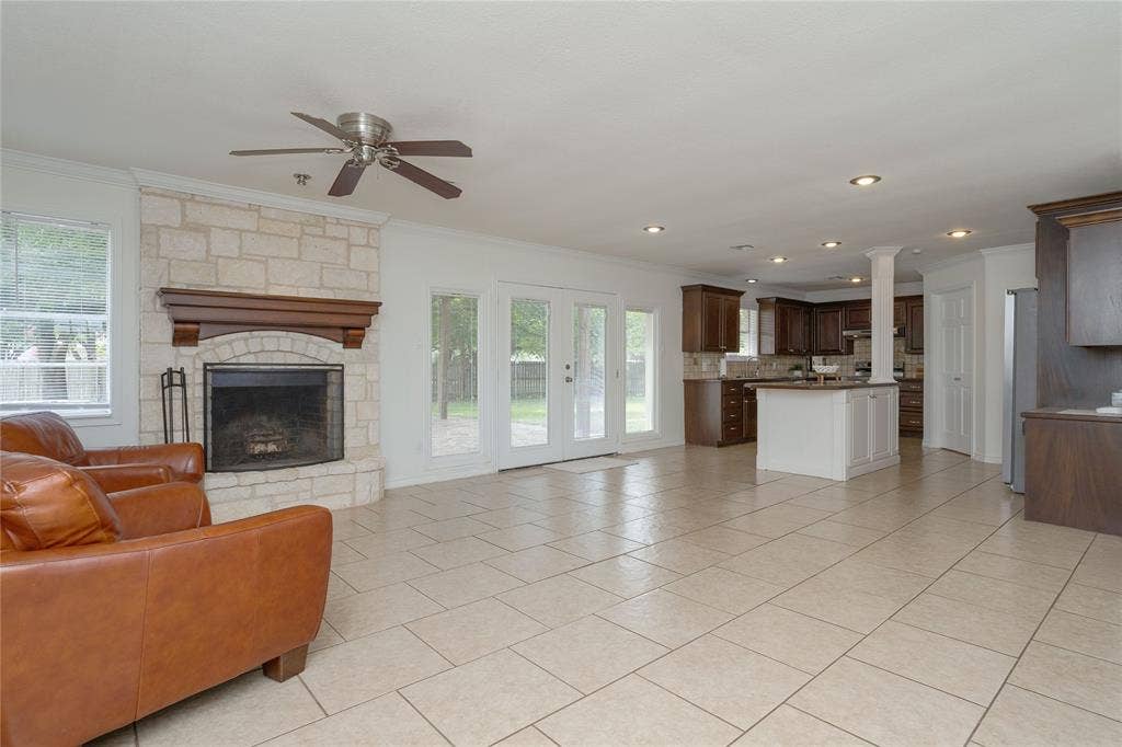 3999 Speegleville Road, Waco, TX 76712 View from the living room, back into the kitchen. Great open floor plan!