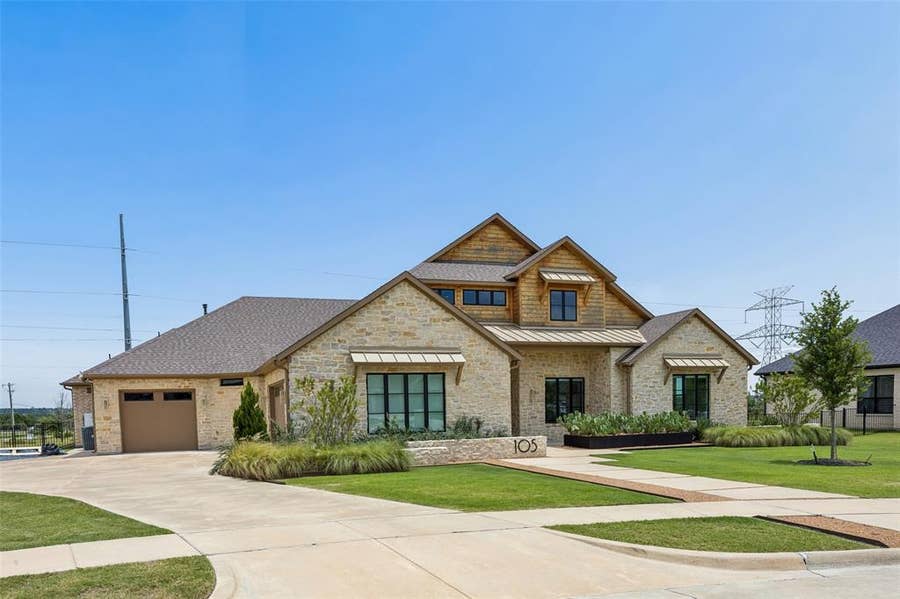 Property photo for 105 Stafford Drive, Heath, TX