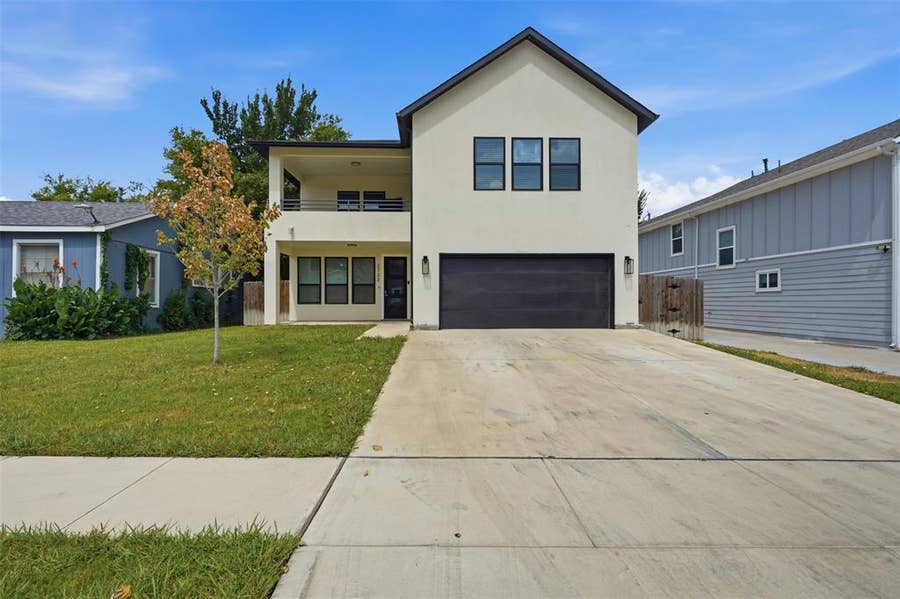 Property photo for 2732 Livingston Avenue, Fort Worth, TX