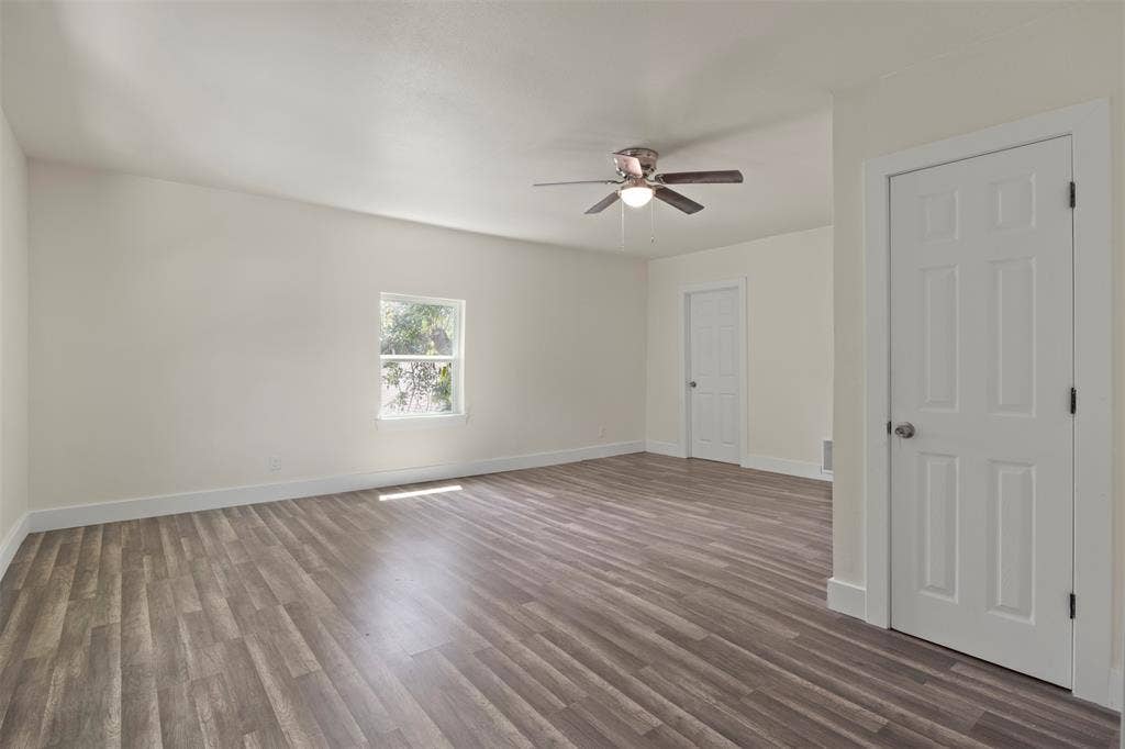 Massive Bedroom, larger than the master bedroom upstairs.