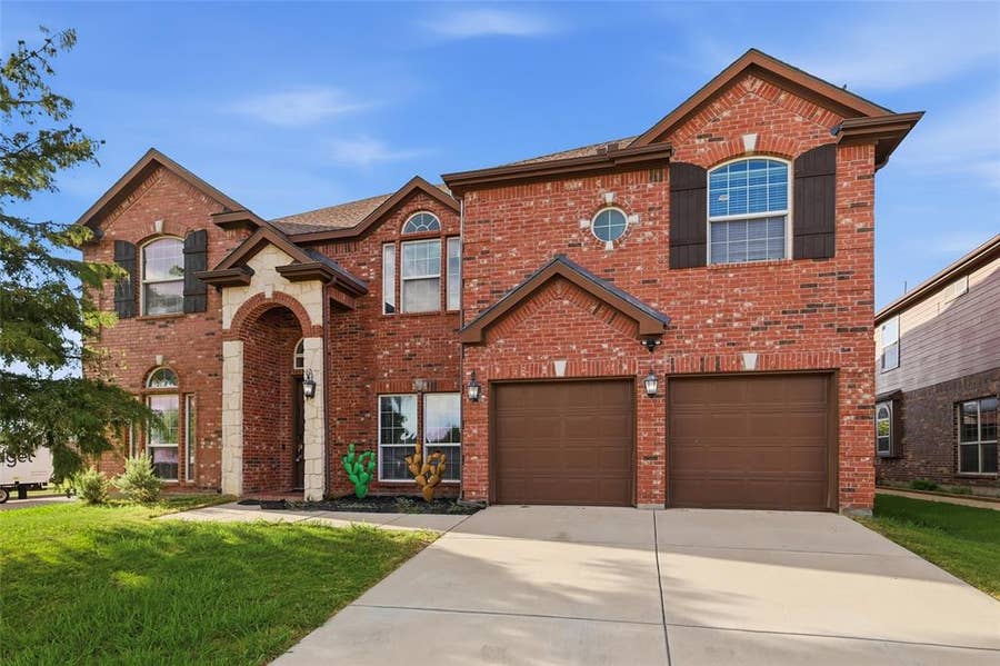 Property photo for 1301 Senita Cactus Street, Fort Worth, TX