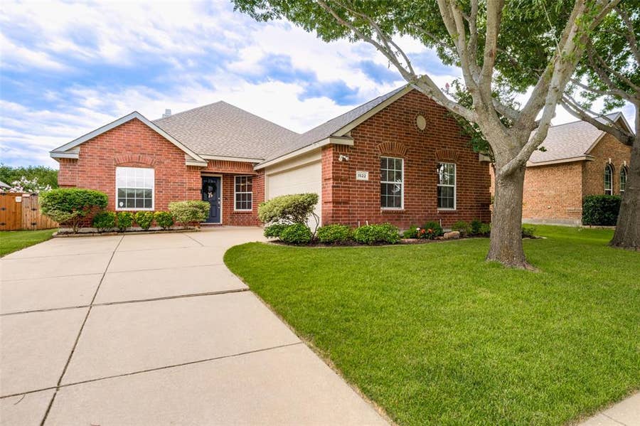 Property photo for 1522 Sleepy Hollow Drive, Allen, TX