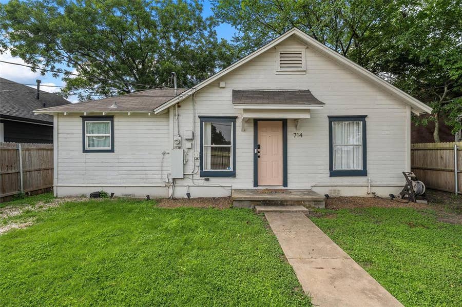 Property photo for 714 Hines Avenue, Waco, TX