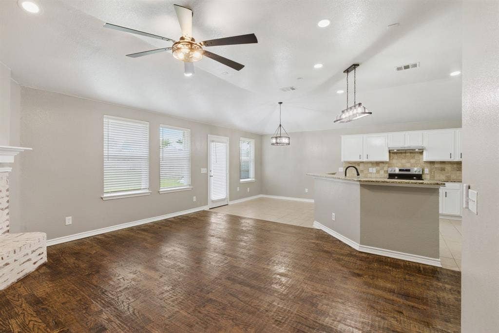 1006 Lake Dallas Drive, Wylie, TX 75098 1006 Lake Dallas Drive, Wylie, TX 75098