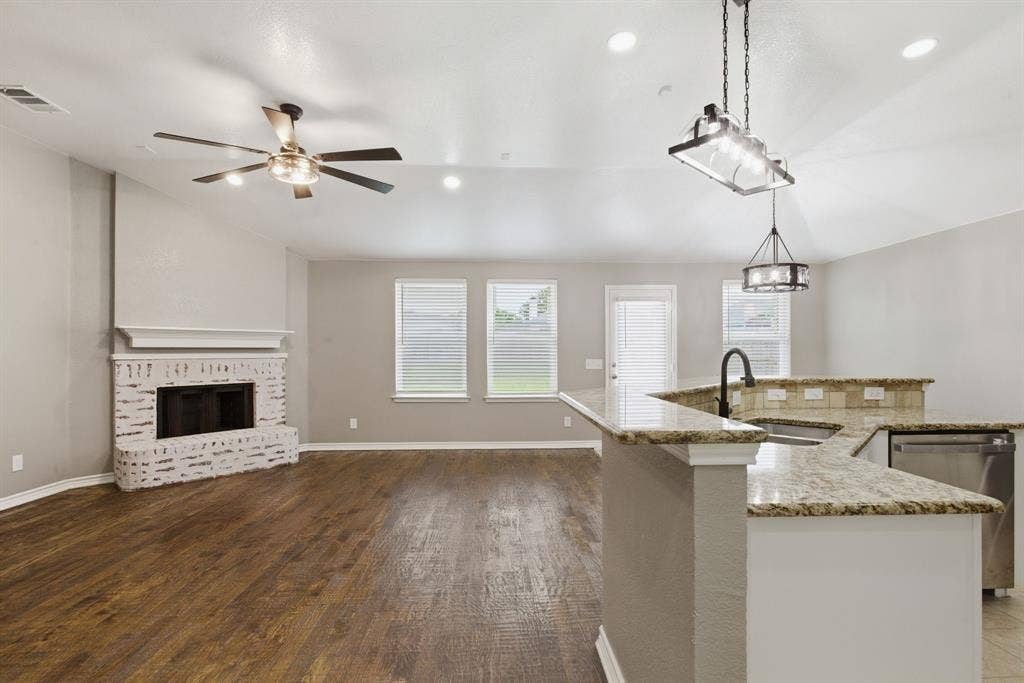1006 Lake Dallas Drive, Wylie, TX 75098 1006 Lake Dallas Drive, Wylie, TX 75098