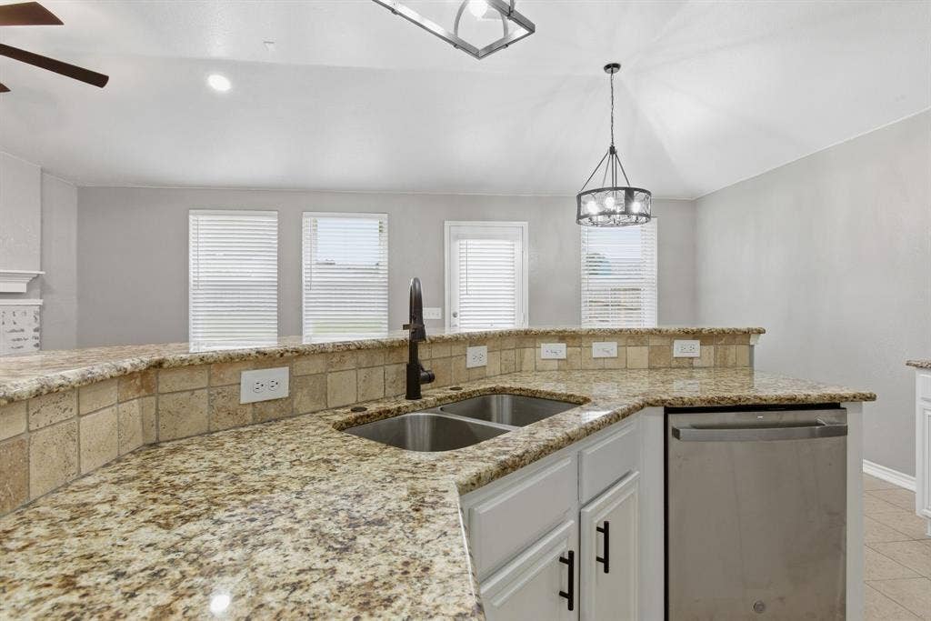 1006 Lake Dallas Drive, Wylie, TX 75098 1006 Lake Dallas Drive, Wylie, TX 75098