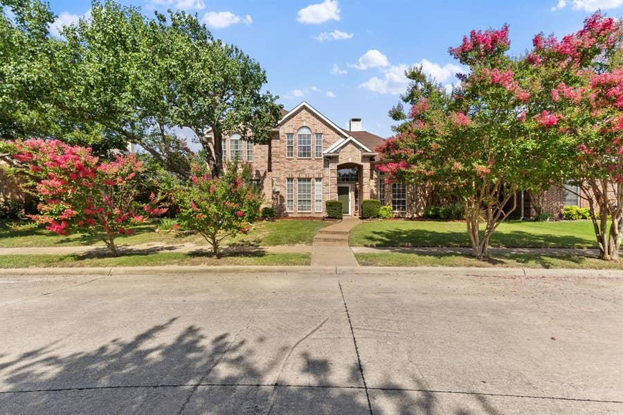 Property photo for 751 Yellowstone Drive, Allen, TX