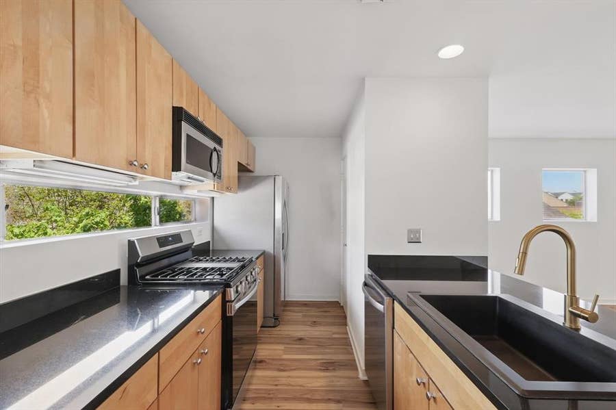 Property photo for 2200 N Peak Street, Dallas, TX