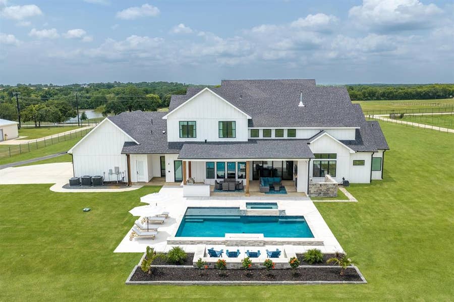 Property photo for 10652 Fincher Road, Argyle, TX