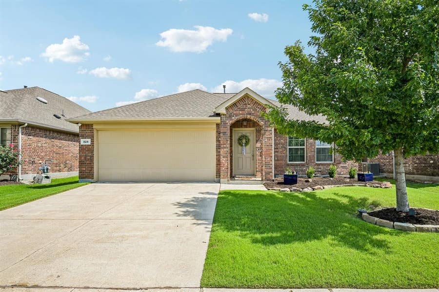 Property photo for 824 Silverbell Street, Princeton, TX