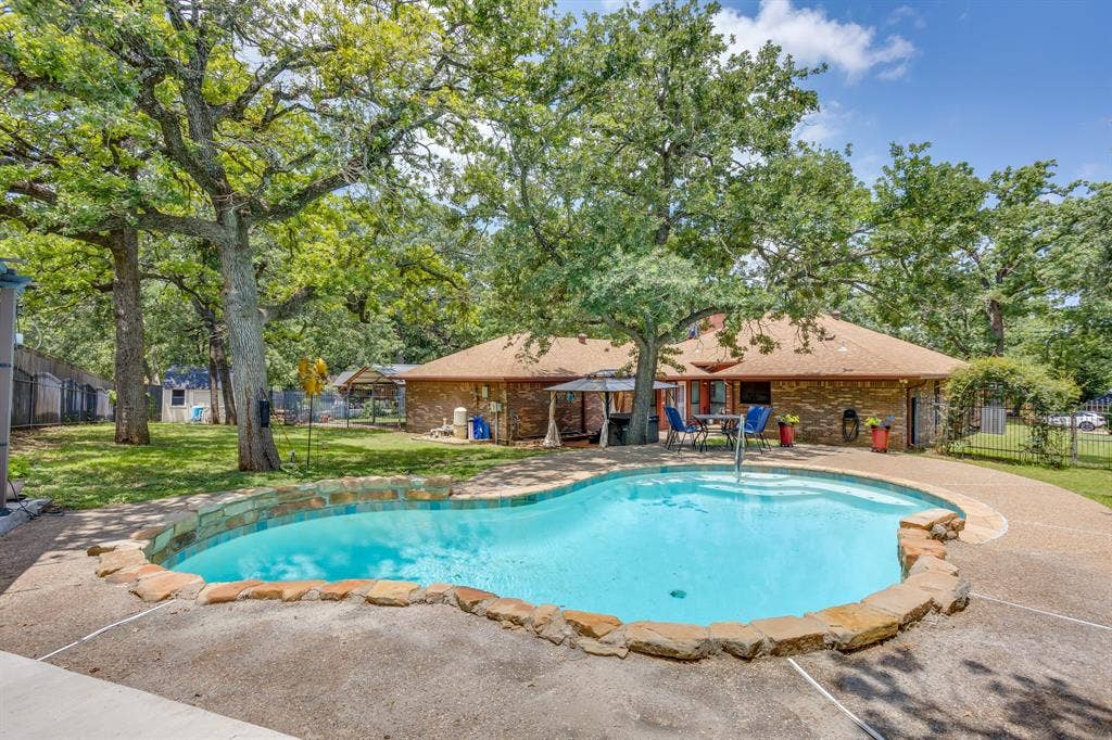 1508 Westcreek Drive, Azle, TX 76020 1508 Westcreek Drive, Azle, TX 76020