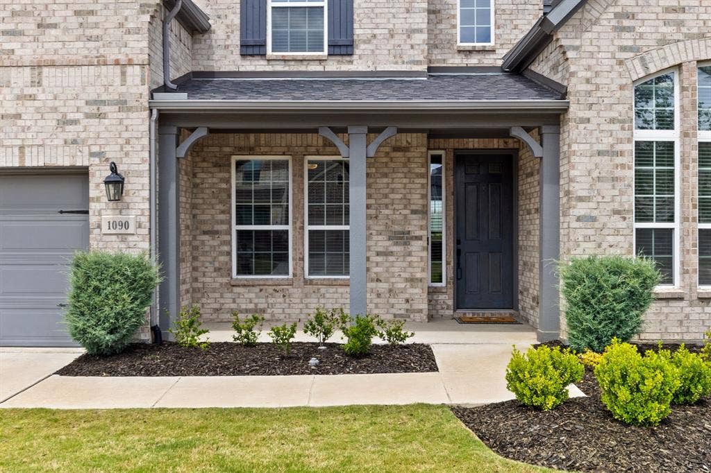 1090 Rosecrush Drive, Haslet, TX 76052 1090 Rosecrush Drive, Haslet, TX 76052