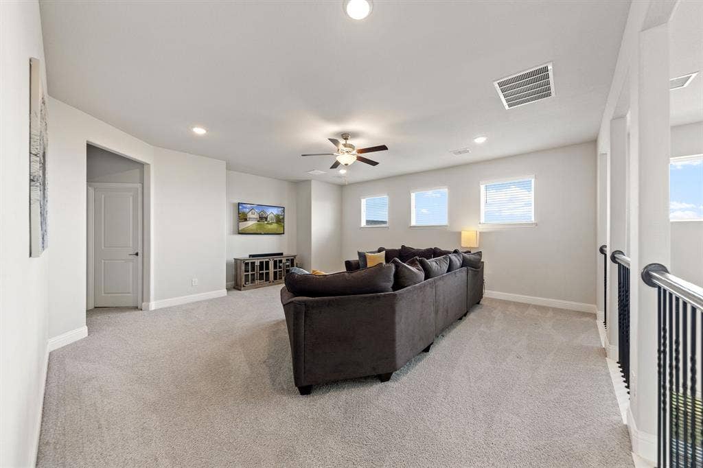 1090 Rosecrush Drive, Haslet, TX 76052 1090 Rosecrush Drive, Haslet, TX 76052