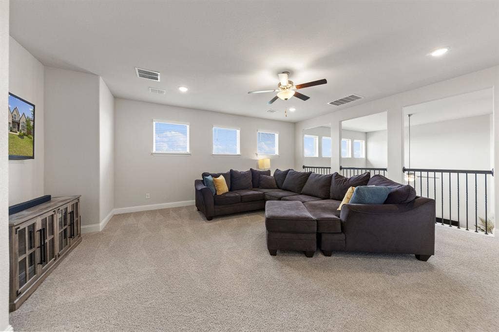 1090 Rosecrush Drive, Haslet, TX 76052 1090 Rosecrush Drive, Haslet, TX 76052
