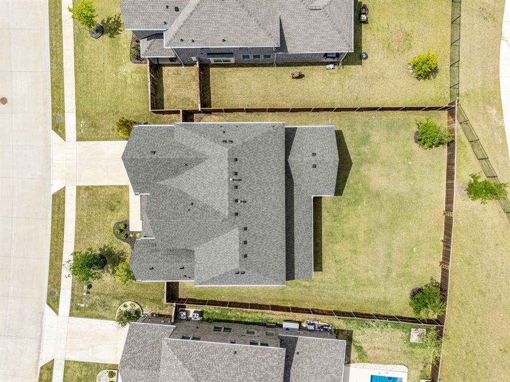 1090 Rosecrush Drive, Haslet, TX 76052 1090 Rosecrush Drive, Haslet, TX 76052