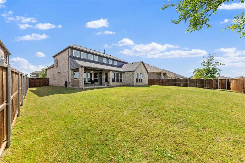 1090 Rosecrush Drive, Haslet, TX 76052 1090 Rosecrush Drive, Haslet, TX 76052