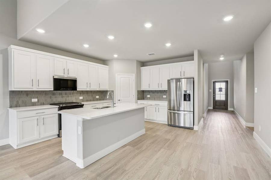 Property photo for 3406 Richmond Drive, Farmersville, TX
