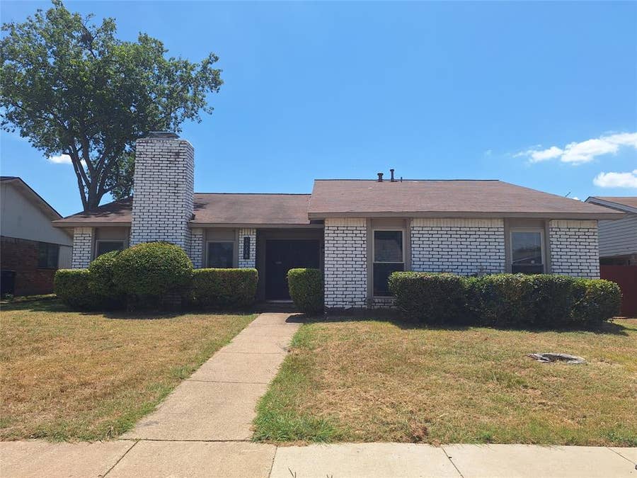 Property photo for 10238 White Elm Road, Dallas, TX