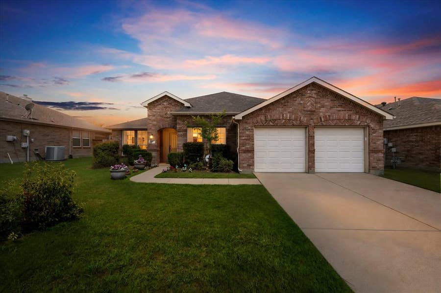 Property photo for 308 Creekwood Trail, Forney, TX