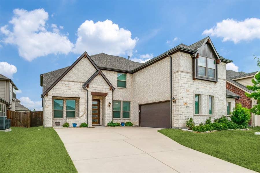 Property photo for 812 Woodview Court, Anna, TX