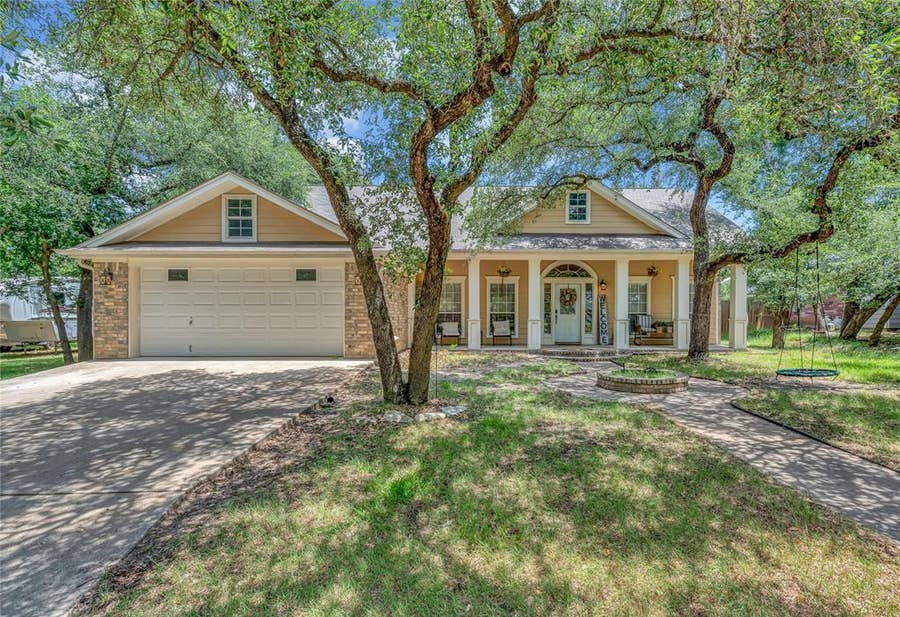 Property photo for 37 Bluebonnet Loop, Morgans Point Resort, TX