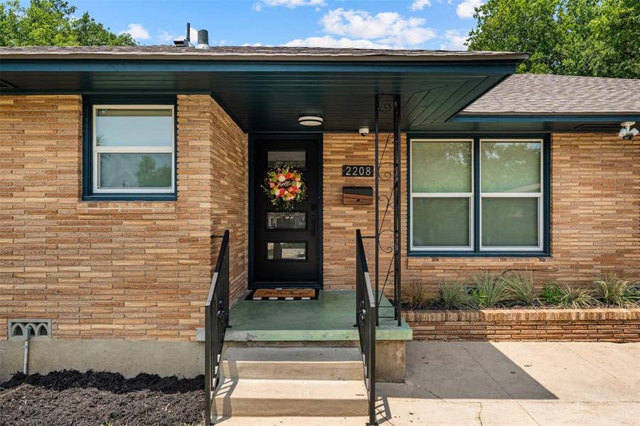 Property photo for 2208 N 44th Street, Waco, TX