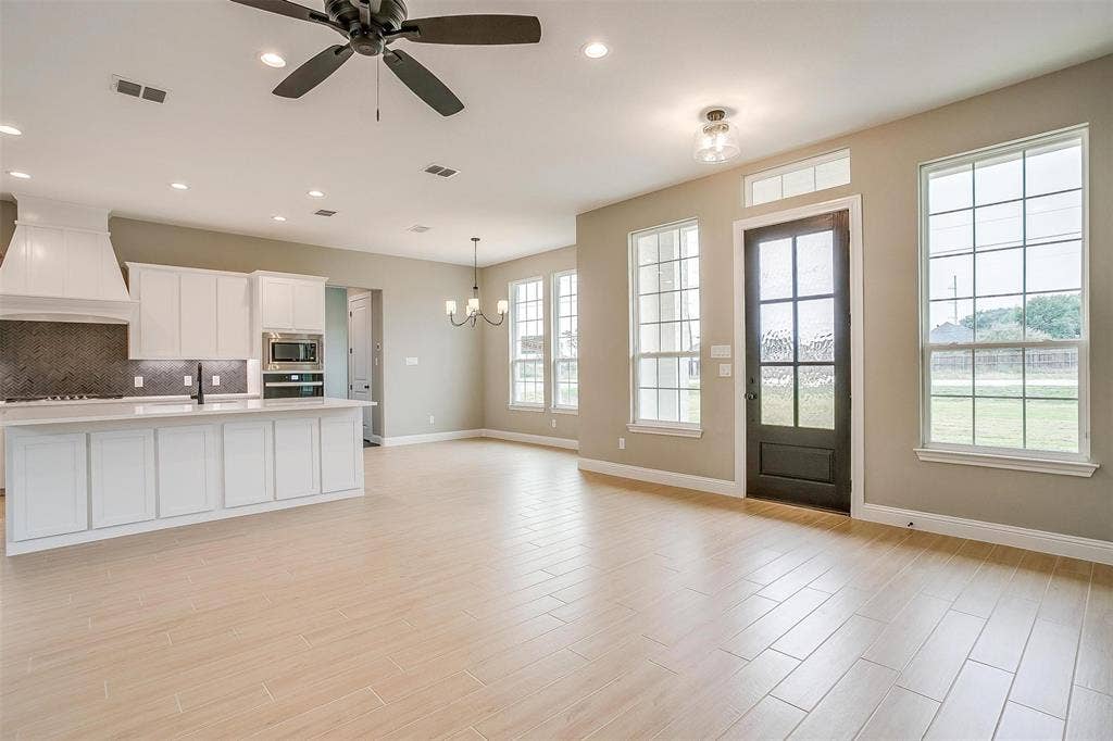 991 Hulen, Crowley, TX 76036 991 Hulen, Crowley, TX 76036