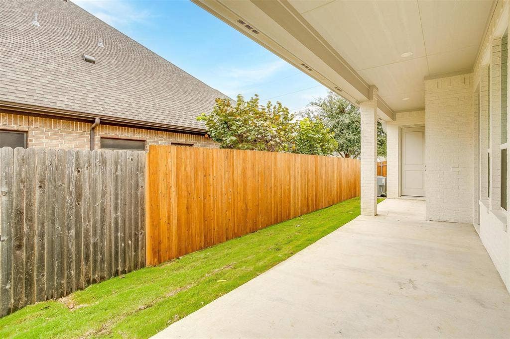 991 Hulen, Crowley, TX 76036 991 Hulen, Crowley, TX 76036