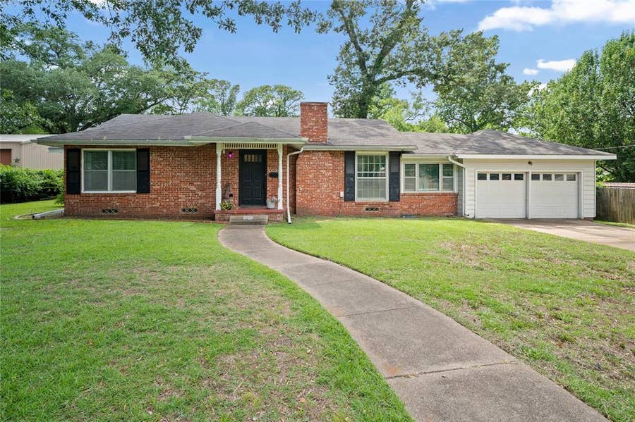 Property photo for 2717 Crestview Street, Tyler, TX